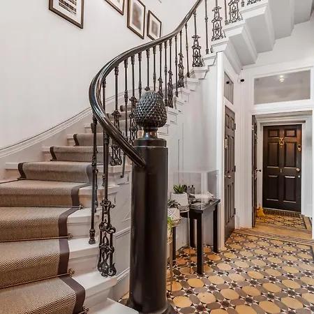 Rowntree One - Stunning Apartment- Grade Ii Listed -joseph Rowntree Birthplace Apartment York