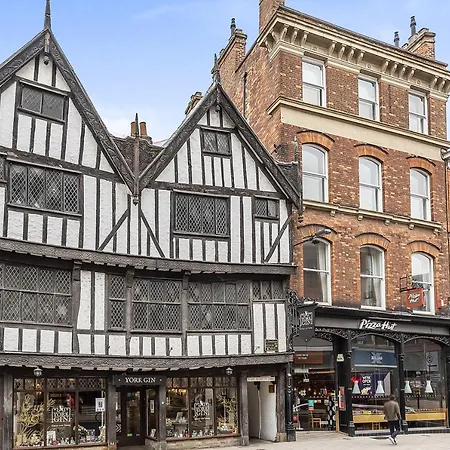 Rowntree One - Stunning Apartment- Grade Ii Listed -joseph Rowntree Birthplace *