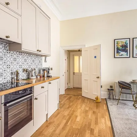 Apartment Rowntree One - Stunning Apartment- Grade Ii Listed -joseph Rowntree Birthplace *