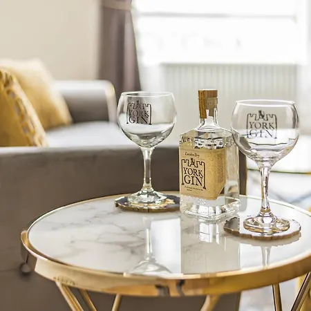 Rowntree One - Stunning Apartment- Grade Ii Listed -joseph Rowntree Birthplace Apartamento *